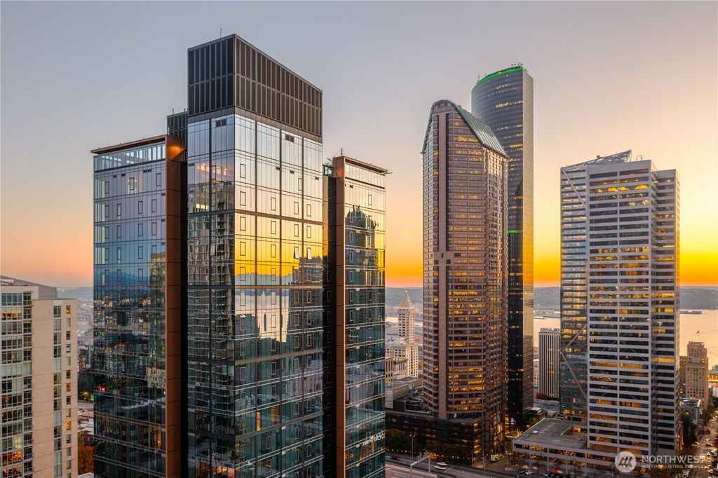 Photo of 800 Columbia Street #2708, Seattle, WA 98104 (MLS # 2394539)