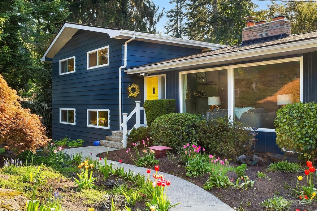 Photo of 19226 91st Avenue W, Edmonds, WA 98026 (MLS # 2063353)