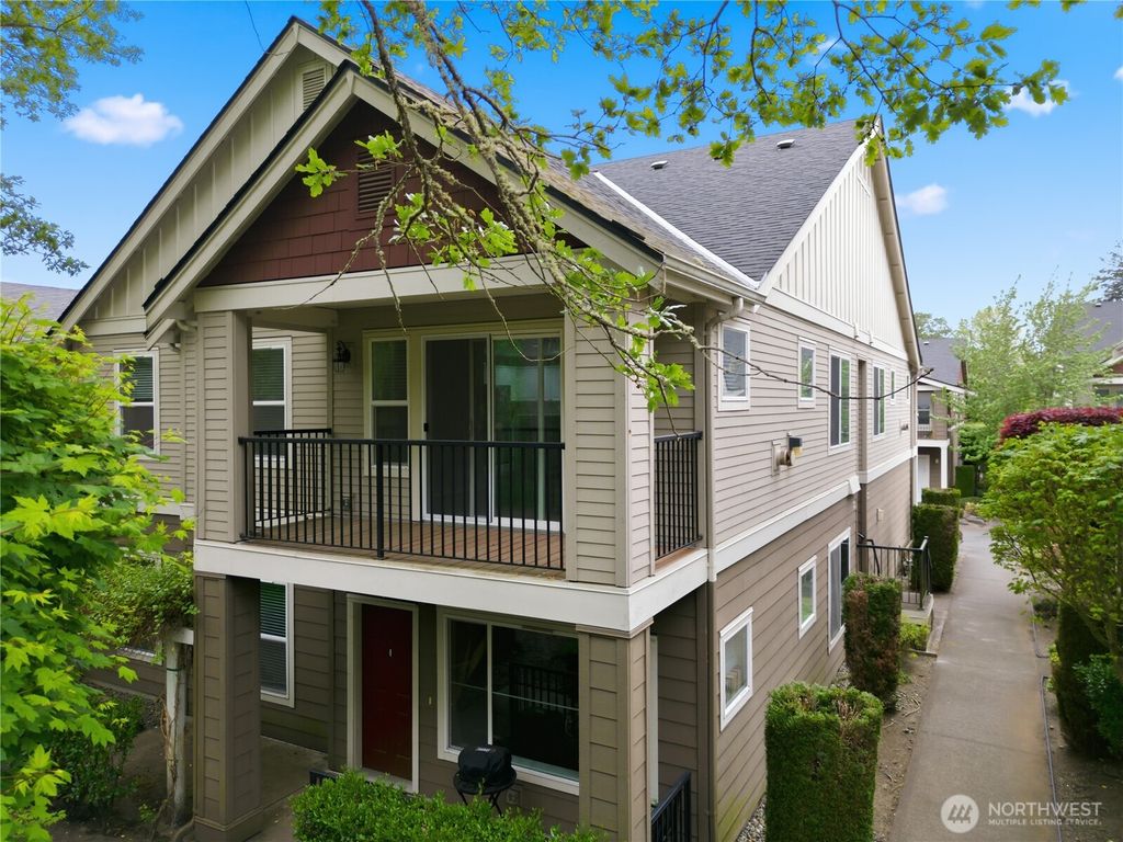 Photo of 2131 Hammond Ave AVE #D9, Dupont, WA 98327 (MLS # 2520125)