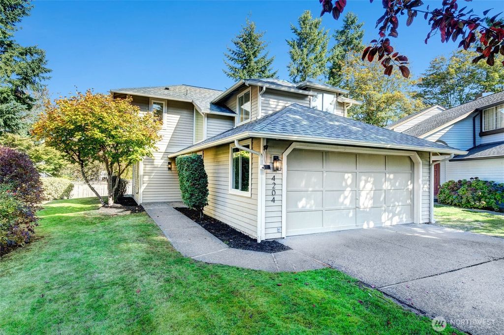 Photo of 4204 243rd Place SE, Sammamish, WA 98029 (MLS # 2441709)