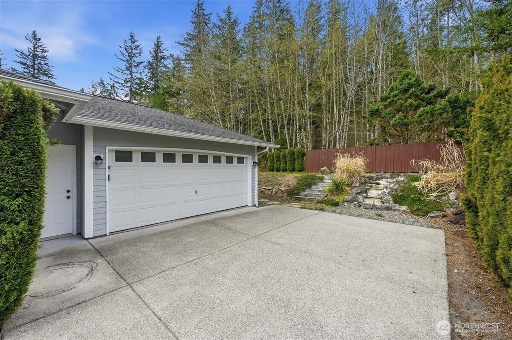 Photo of 34414 SE Osprey Court, Snoqualmie, WA 98065 (MLS # 2507082)