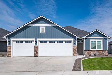 Photo of 915 S M Loop Drive SW, Quincy, WA 98848 (MLS # 2538276)