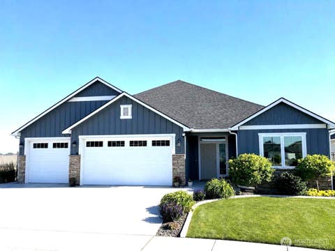 Photo of 915 S M Loop Drive SW, Quincy, WA 98848 (MLS # 2538276)