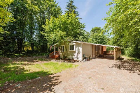 Photo of 6525 SE Skycrest Lane, Port Orchard, WA 98366 (MLS # 2540548)