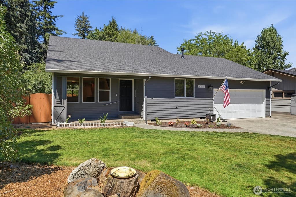 Photo of 10700 SE 16th Street, Vancouver, WA 98664 (MLS # 2564139)