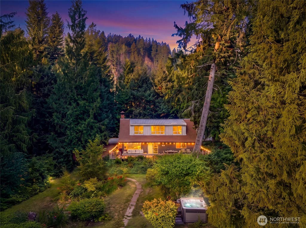 Photo of 53920 State Route 2, Gold Bar, WA 98251 (MLS # 2567131)