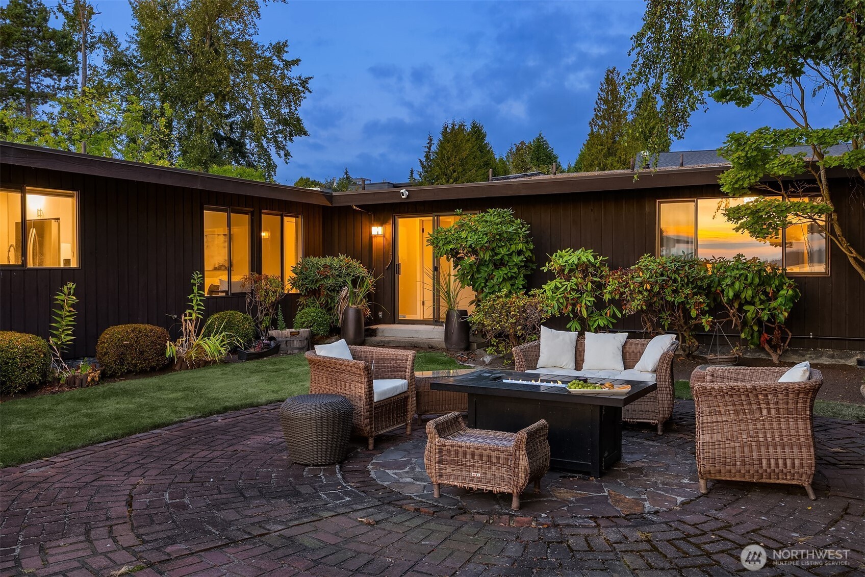 6209 Lake Washington Blvd NE