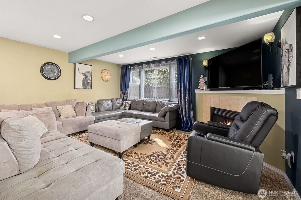Photo of 1105 9th Avenue #B, Milton, WA 98354 (MLS # 2437004)