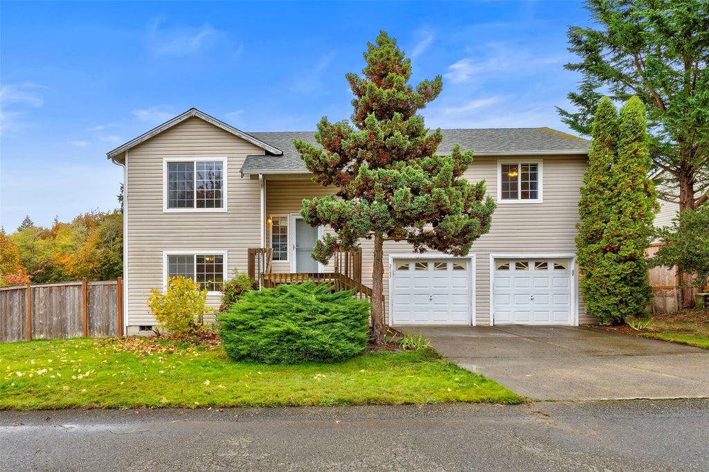 Photo of 2137 Kelp Place E, Port Orchard, WA 98366 (MLS # 2598976)