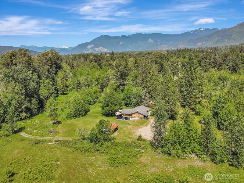30720 Sauk Prairie Road