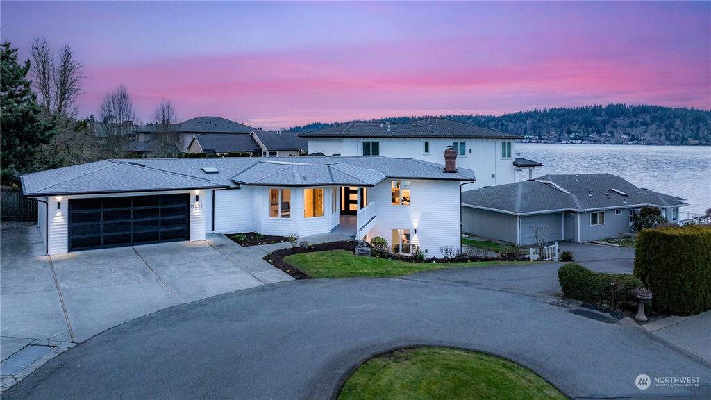 Photo of 19534 SE 51st Street, Issaquah, WA 98027 (MLS # 2202228)