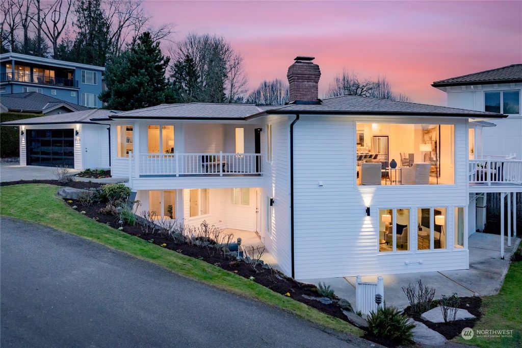 Photo of 19534 SE 51st Street, Issaquah, WA 98027 (MLS # 2202228)
