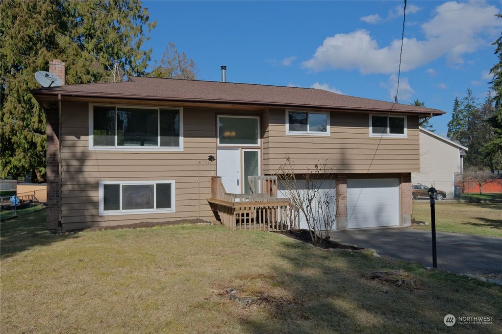 Photo of 4411 140th Street SW, Lynnwood, WA 98087 (MLS # 2043889)