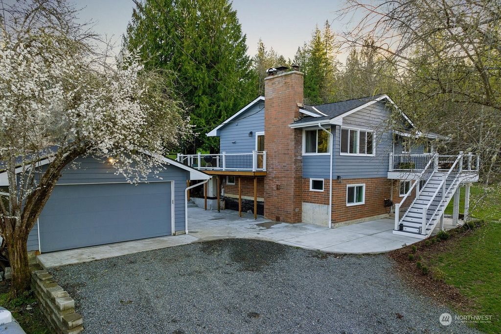 Photo of 30211 SE 40th Street, Fall City, WA 98024 (MLS # 2053316)