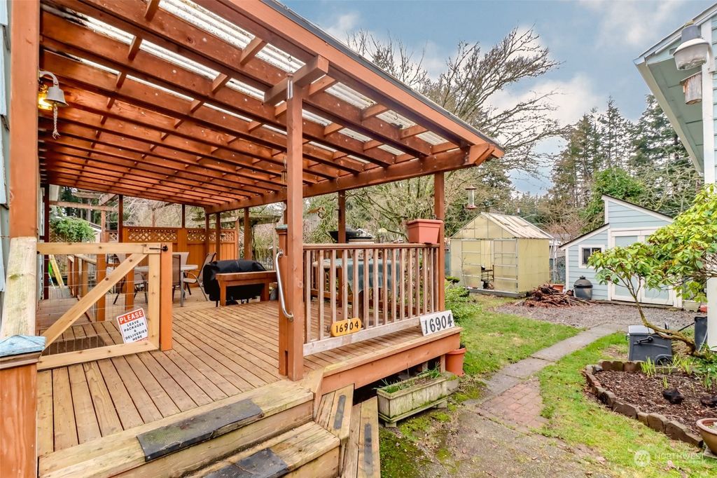 Photo of 16904 62nd Avenue W, Lynnwood, WA 98037 (MLS # 2025525)