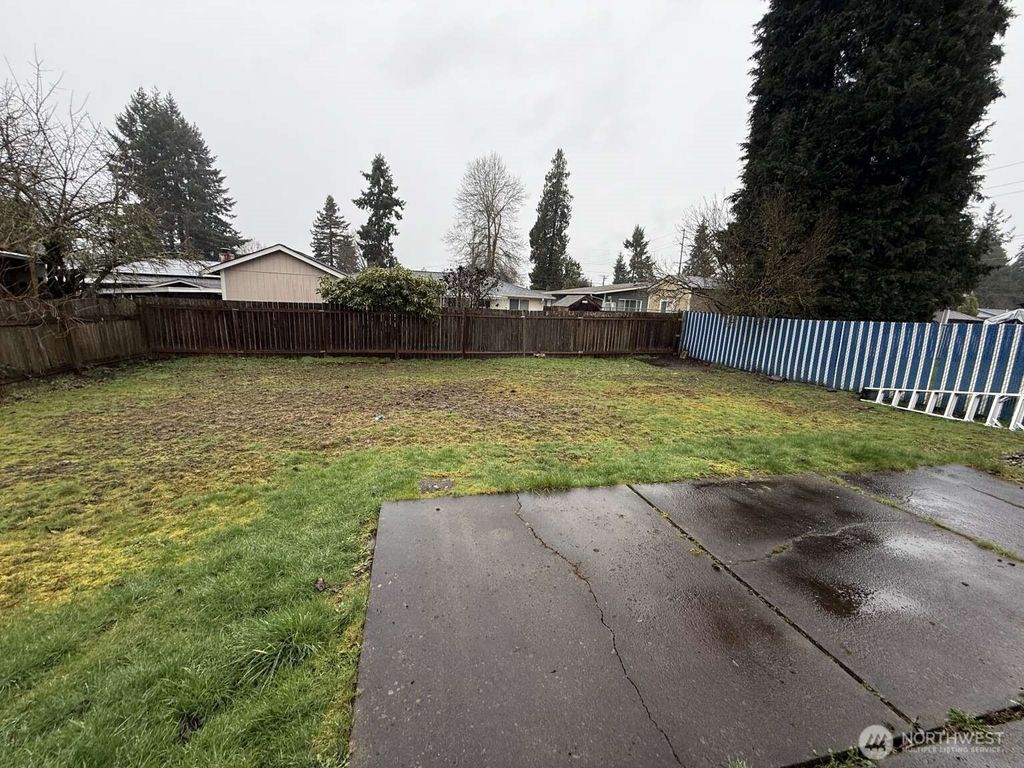 Photo of 1109 27th Street SE, Auburn, WA 98002 (MLS # 2492627)