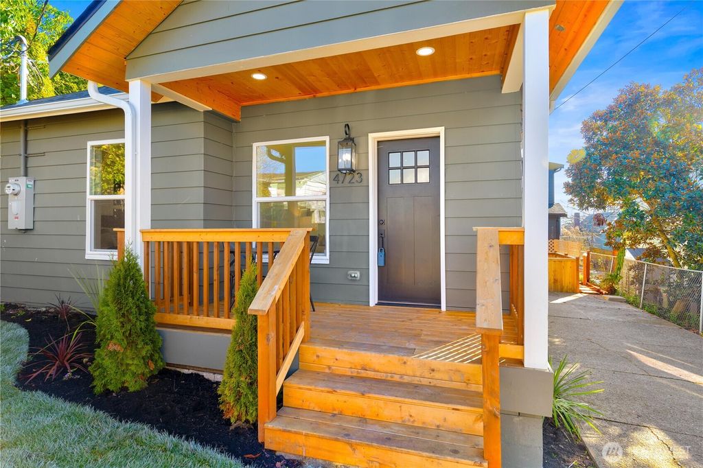 Photo of 4723 S Findlay Street, Seattle, WA 98118 (MLS # 2484645)