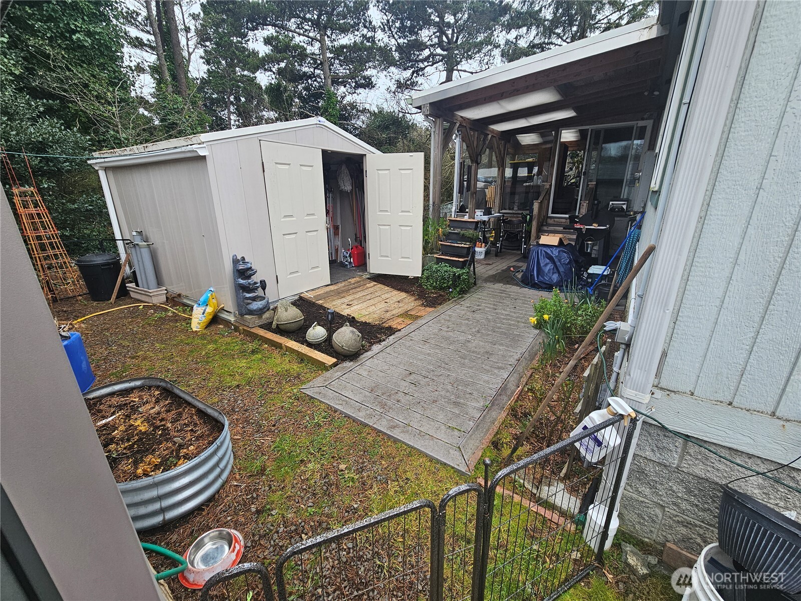 13201 Pacific Highway