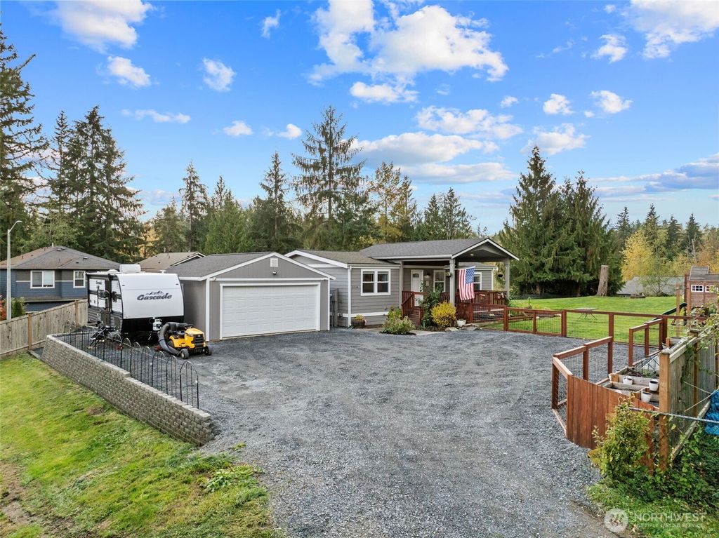 Photo of 2514 103rd Avenue SE, Lake Stevens, WA 98258 (MLS # 2446976)
