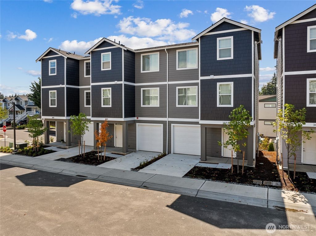 Photo of 3874 Constellation Loop Loop, Bremerton, WA 98310 (MLS # 2477634)