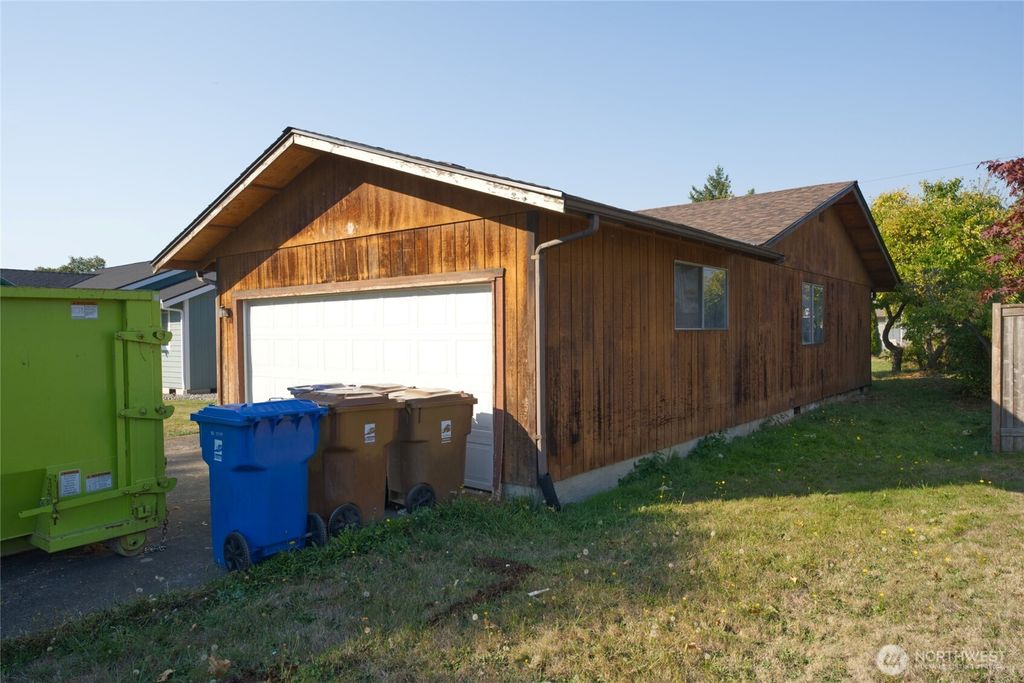 Photo of 1005 E 63rd Street, Tacoma, WA 98404 (MLS # 2441359)