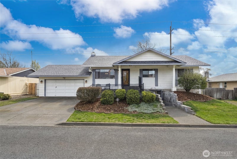 1140 SE Colonial Drive