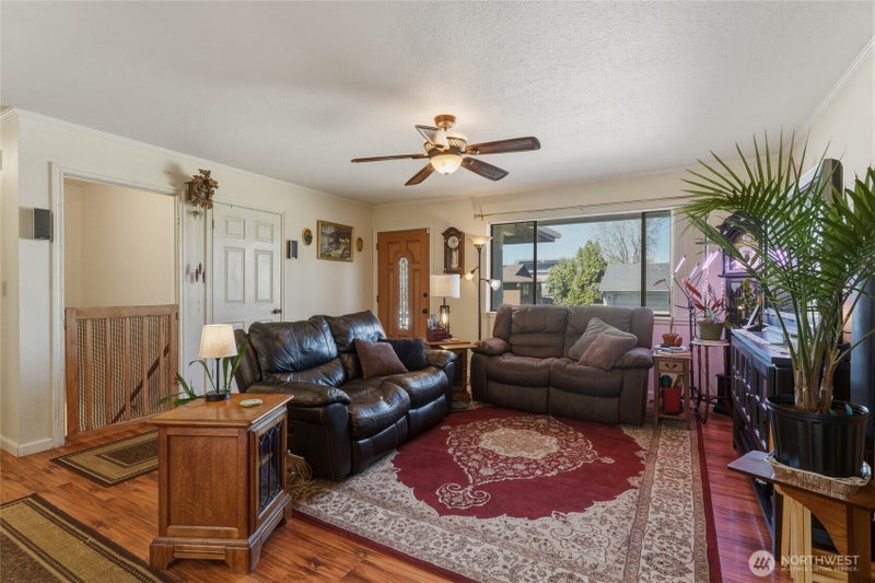 1140 SE Colonial Drive