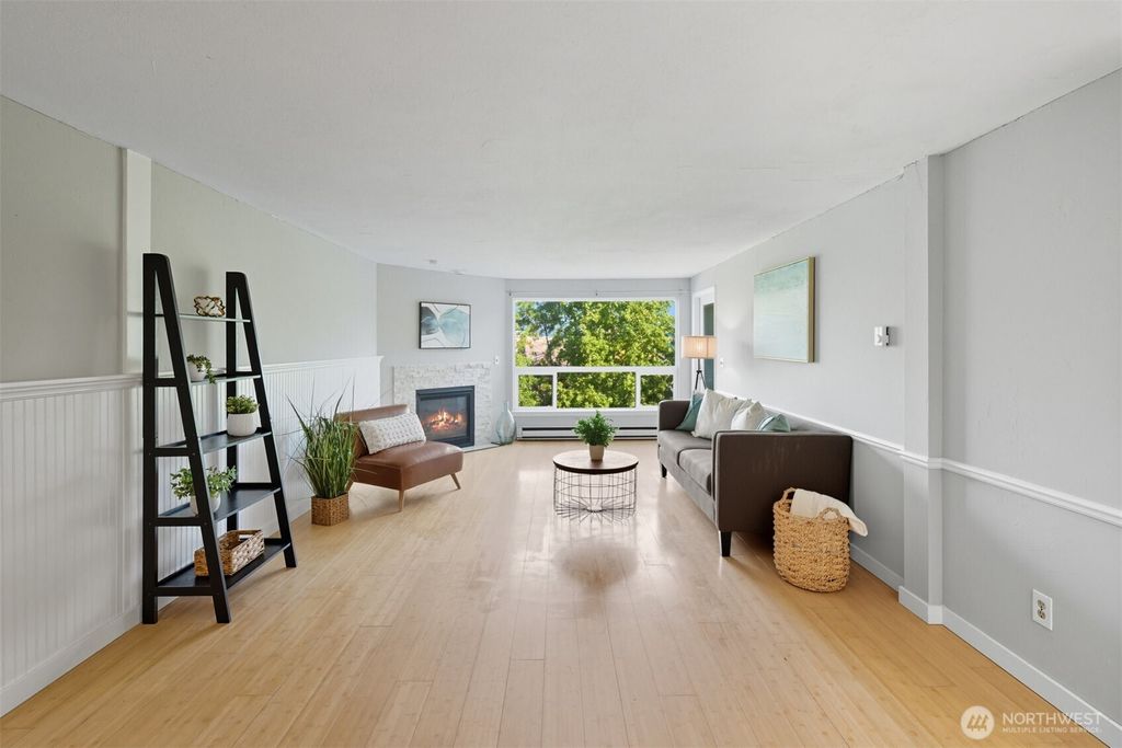 Photo of 9416 1st Avenue NE #305, Seattle, WA 98115 (MLS # 2482235)