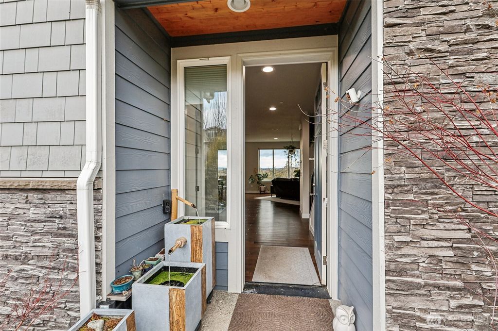 Photo of 6012 37th Place NE, Marysville, WA 98270 (MLS # 2332549)