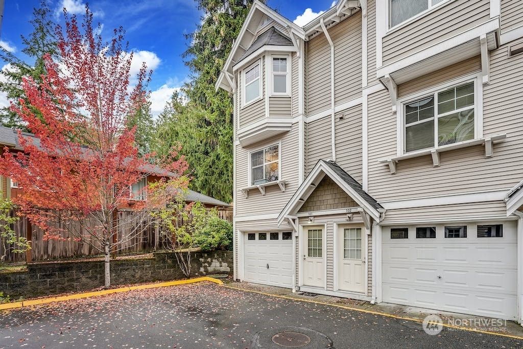 Photo of 16424 NE 91st Street #19, Redmond, WA 98052 (MLS # 1983843)