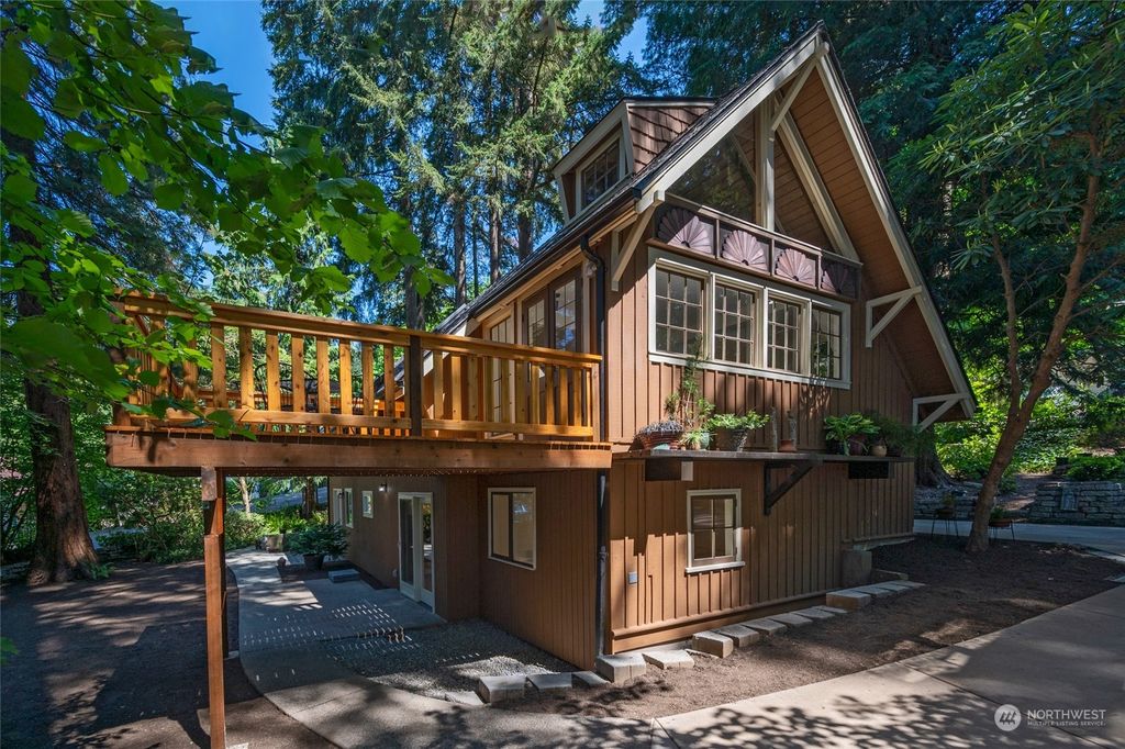 Photo of 17239 Greenwood Place N, Shoreline, WA 98133 (MLS # 2071026)