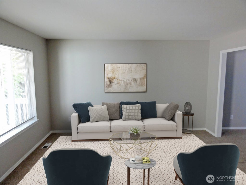 Photo of 34231 31st Avenue SW, Federal Way, WA 98023 (MLS # 2584554)