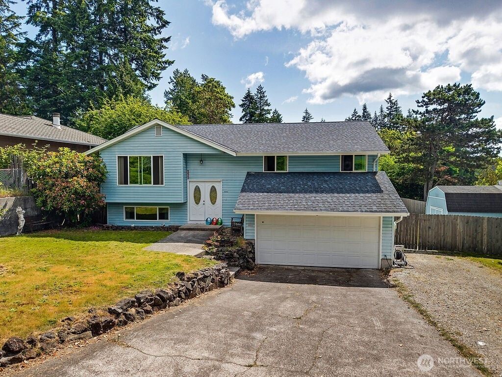 Photo of 4298 SE Basswood LN, Port Orchard, WA 98366 (MLS # 2515617)