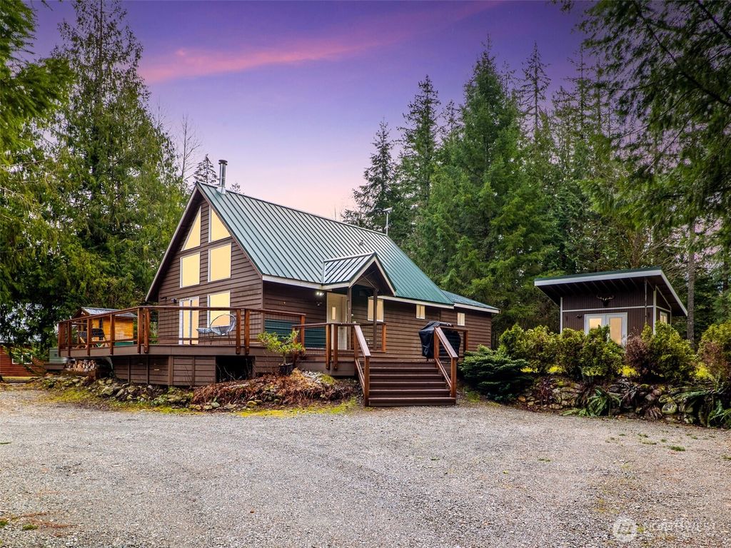 Photo of 69711 NE 130th Street, Skykomish, WA 98288 (MLS # 2342243)