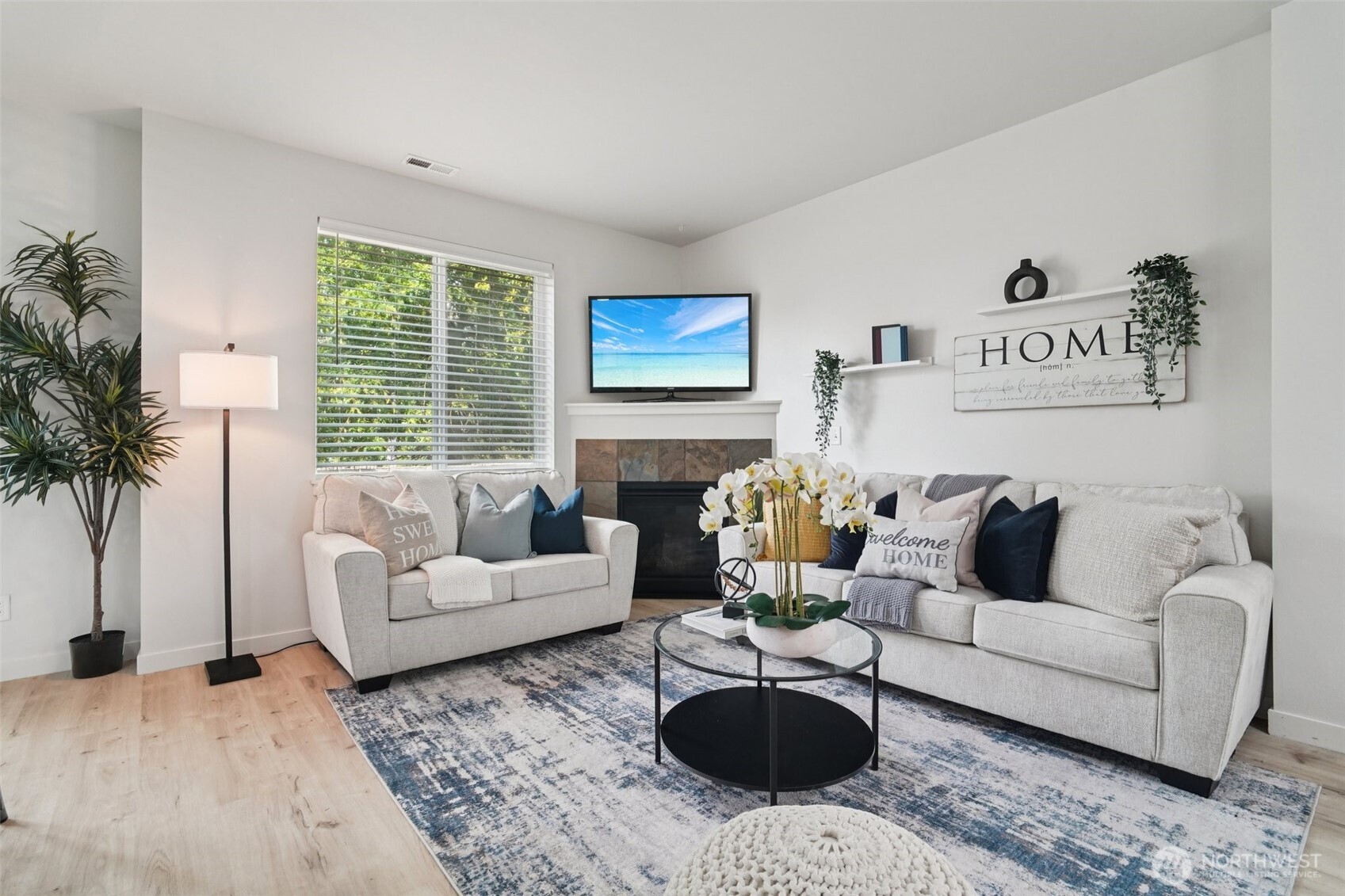1341 52nd Street NE 1205