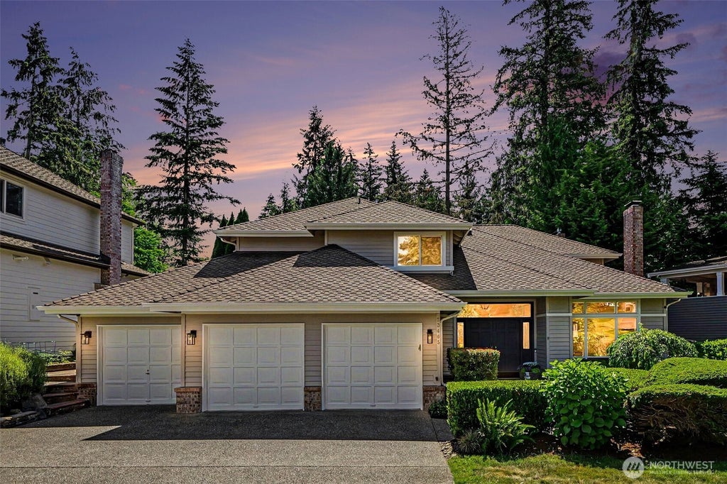 Photo of 23405 SE 27th Court, Sammamish, WA 98075 (MLS # 2534717)