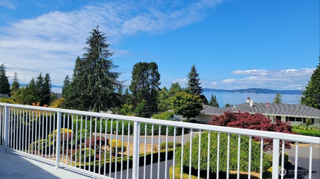 Photo of 8308 Frederick Place, Edmonds, WA 98026 (MLS # 2405951)