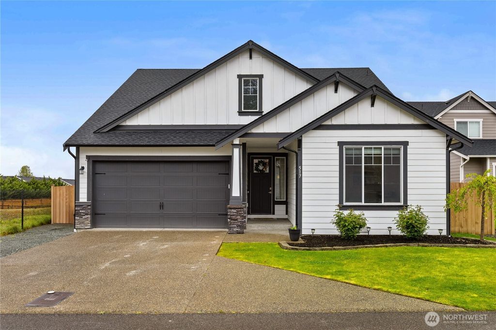 Photo of 517 Cope Street SW, Orting, WA 98360 (MLS # 2512951)