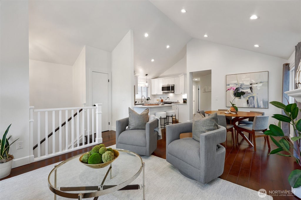 Photo of 318 NE 59th Street, Seattle, WA 98105 (MLS # 2546773)