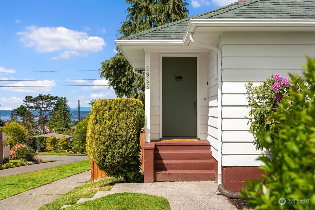 Photo of 5955 35th Avenue SW, Seattle, WA 98126 (MLS # 2233758)