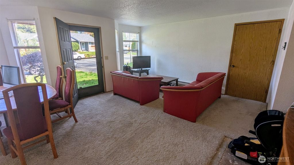 Photo of 12115 SE 223rd Drive, Kent, WA 98031 (MLS # 2356362)