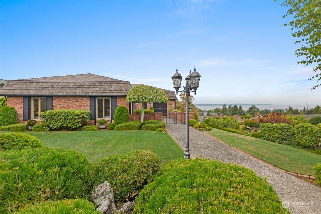 Photo of 341 12th Avenue N, Edmonds, WA 98020 (MLS # 2157015)