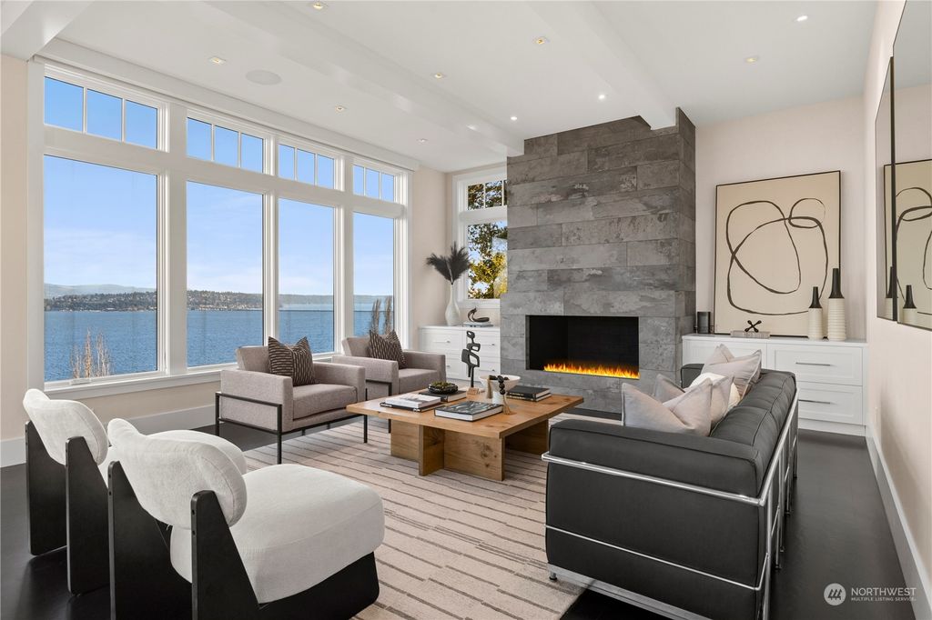 Photo of 630 Randolph Place, Seattle, WA 98122 (MLS # 2325614)