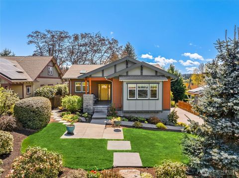 Photo of 633 Pierce Court NW, Bainbridge Island, WA 98110 (MLS # 2506175)