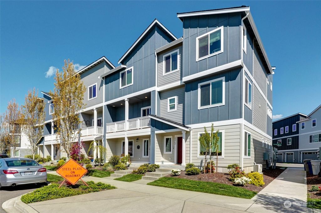 Photo of 22952 SE Cherry Street, Black Diamond, WA 98010 (MLS # 2236292)