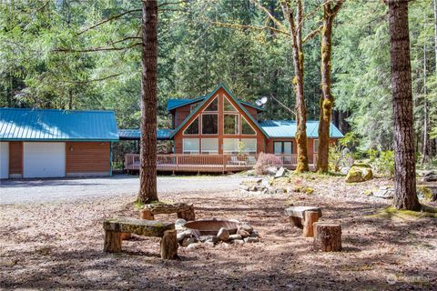 A home in Packwood