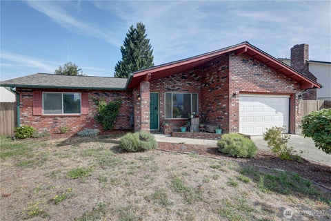 Photo of 1705 19th Dr DR NE, Auburn, WA 98002 (MLS # 2561326)