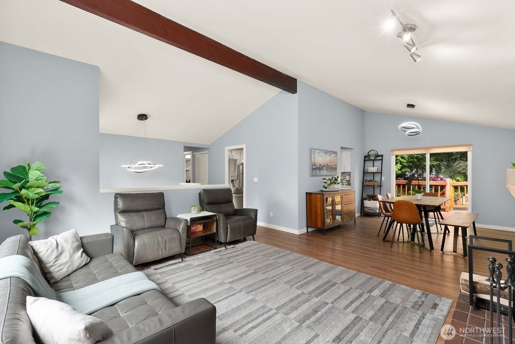 Photo of 11737 5th Avenue NE #B, Seattle, WA 98125 (MLS # 2382073)