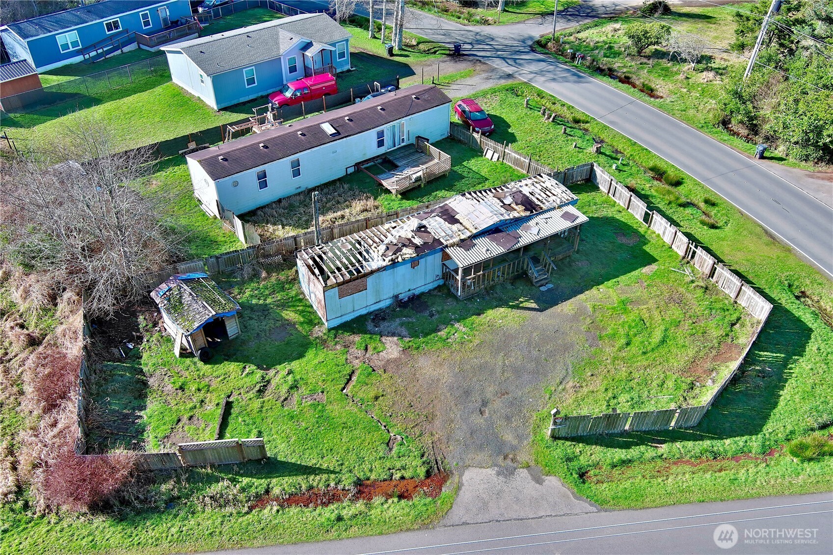 799 S Rain Street NE