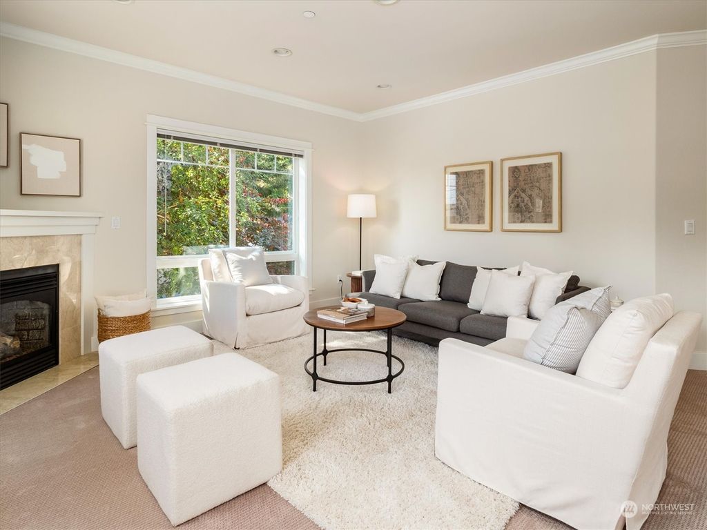 Photo of 1854 NW 195th Street #214, Shoreline, WA 98177 (MLS # 2277398)
